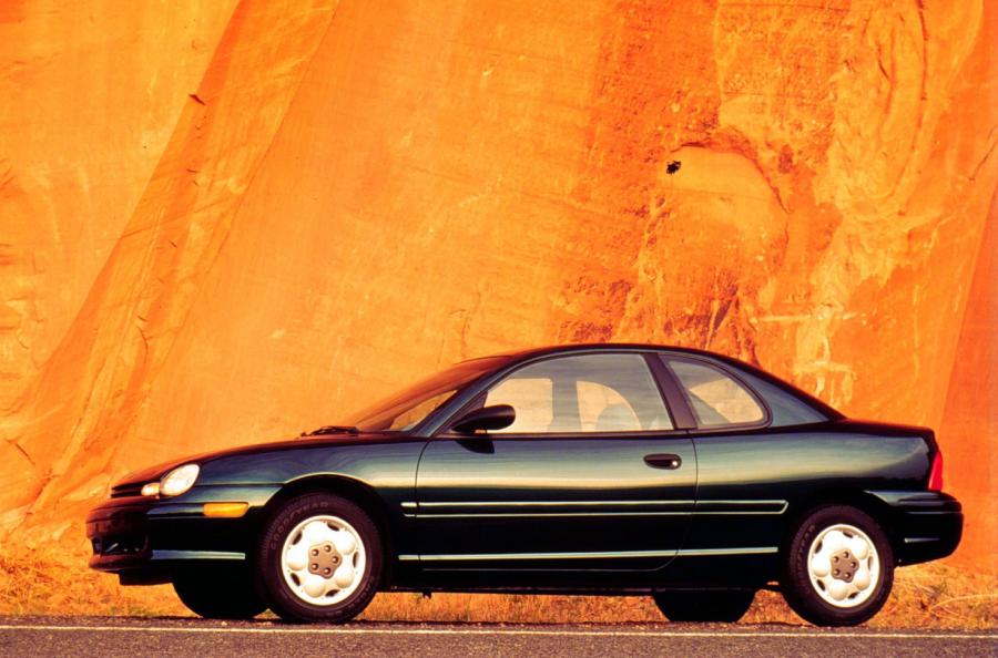  Plymouth Neon 1995 года  (фото 9 из 11)
